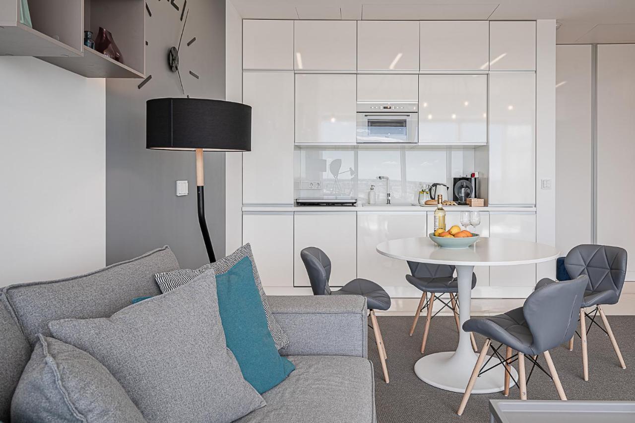 Rentplanet - Apartament Sky Tower Вроцлав Экстерьер фото