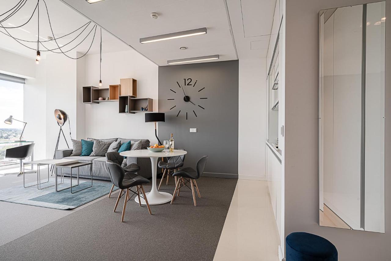 Rentplanet - Apartament Sky Tower Вроцлав Экстерьер фото